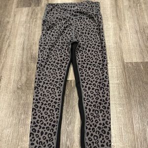 ALLFENIX Woman’s workout leggings